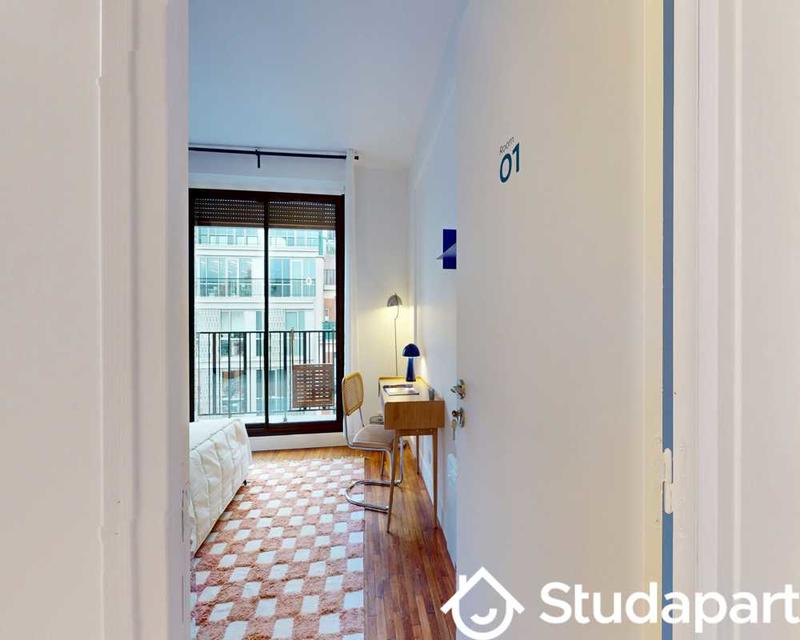 Chambre - 80 m² - 1 pièce