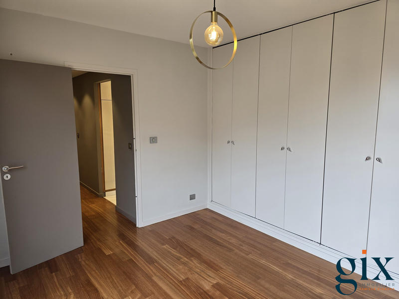 Duplex - 157 m² - 5 pièces