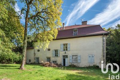 Maison - 650 m² - 15 pièces