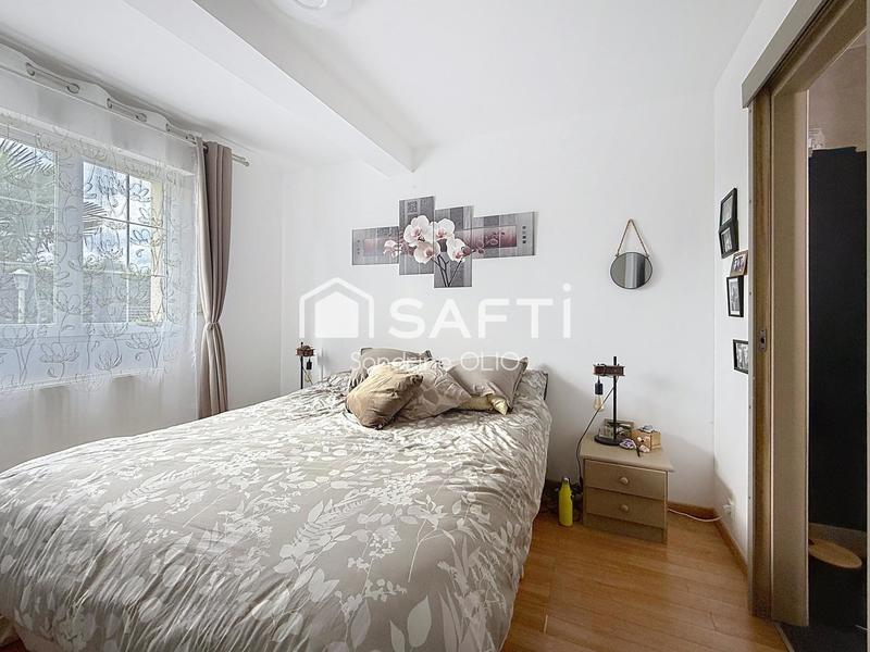 Maison - 181 m² - 8 pièces