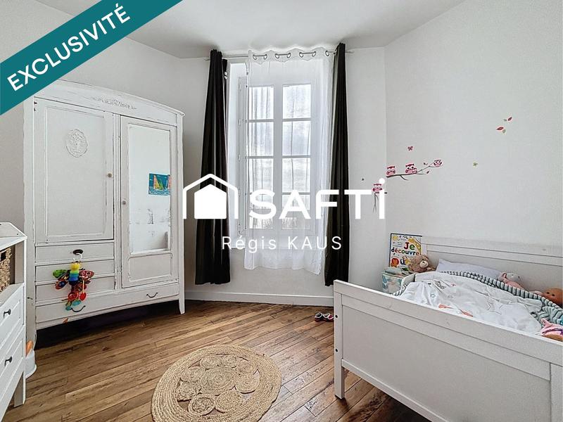 Maison - 220 m² - 8 pièces