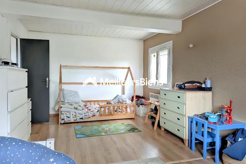 Maison - 121 m² - 6 pièces