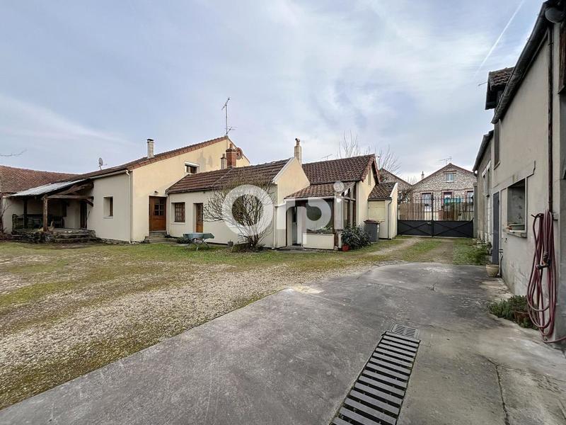 Maison - 243 m² - 6 pièces