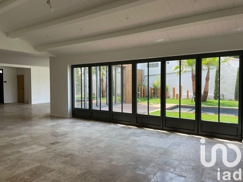 Maison - 291 m² - 8 pièces