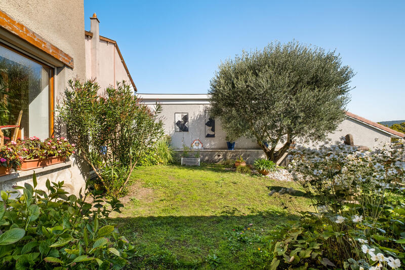 Maison - 190 m² - 7 pièces