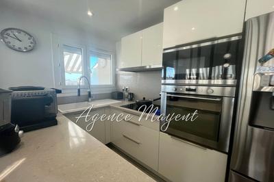 Appartement - 83 m² - 4 pièces