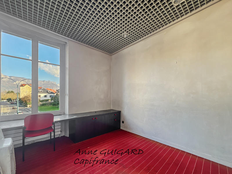 Appartement ancien - 92 m² - 4 pièces