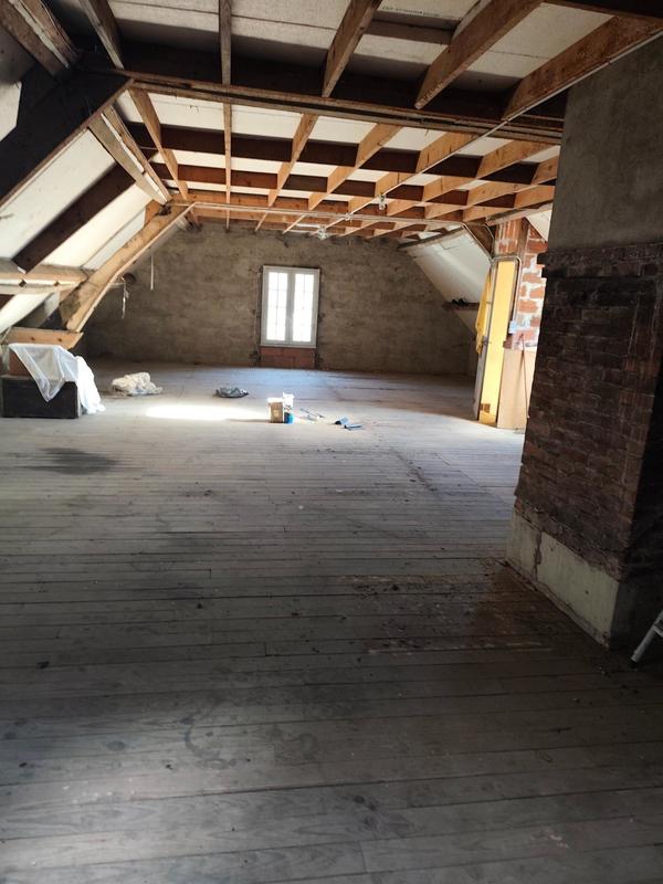 Maison - 96 m² - 5 pièces