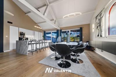 Maison - 195 m² - 6 pièces