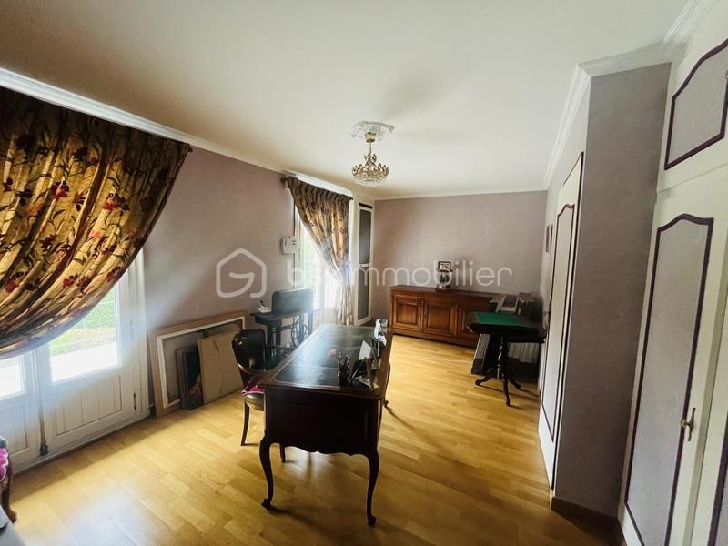 Maison - 186 m² - 6 pièces