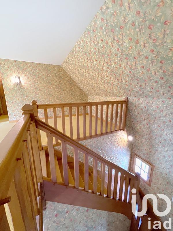 Maison - 239 m² - 10 pièces