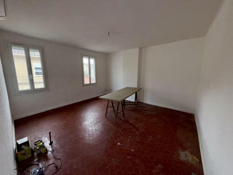 Immeuble - 222 m² - 7 pièces