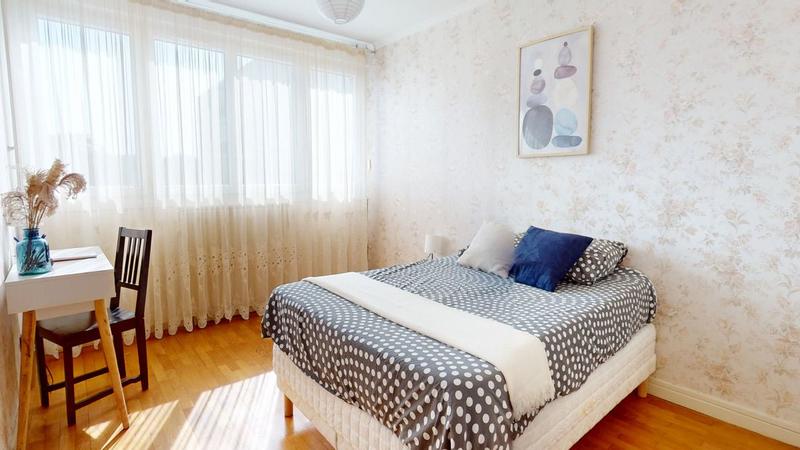 Appartement - 96 m² - 4 pièces