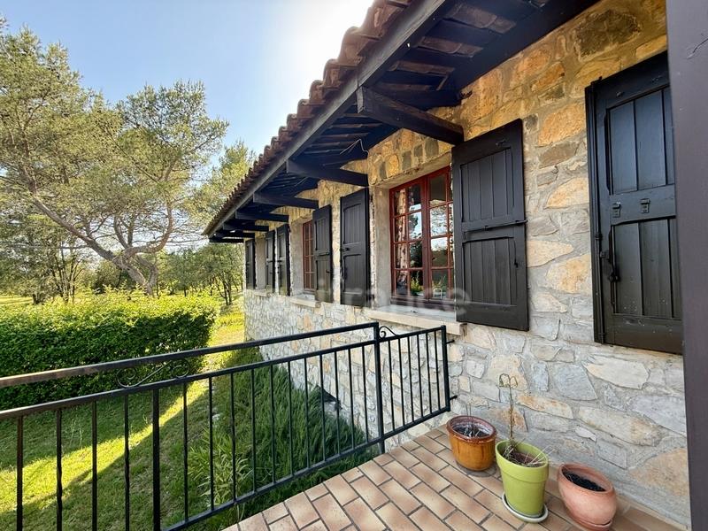 Maison - 127 m² - 7 pièces