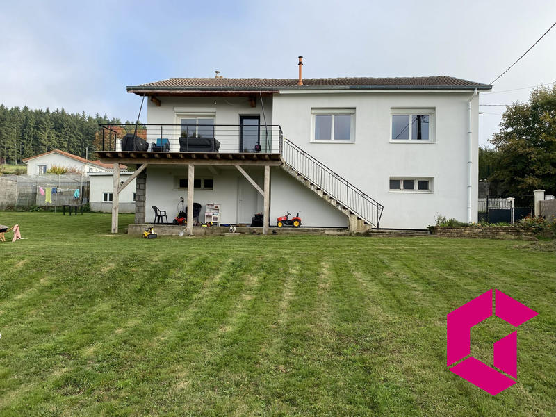 Maison - 90 m² - 4 pièces