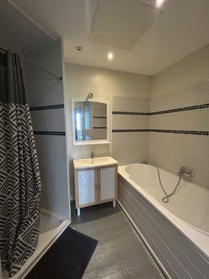 Appartement - 75 m² - 2 pièces