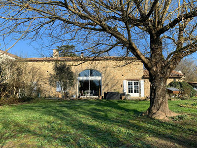 Maison - 170 m² - 6 pièces