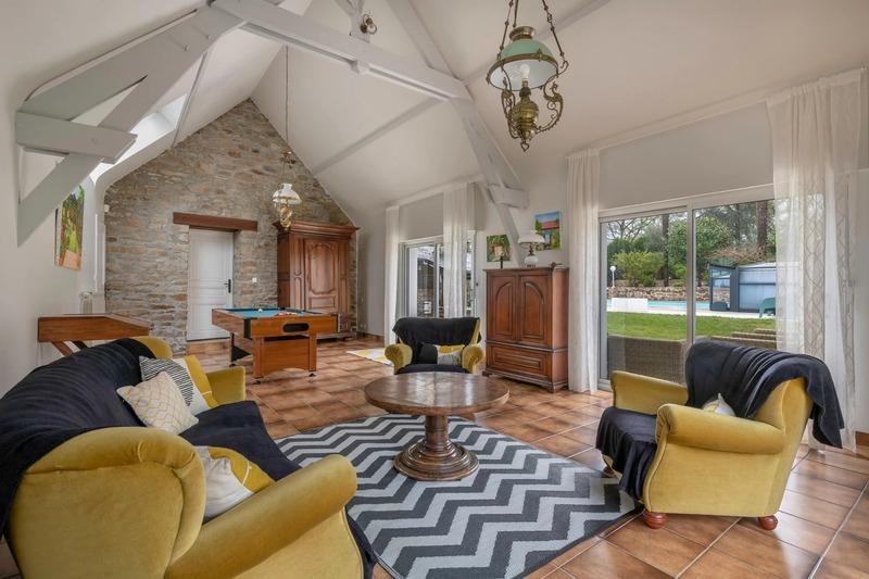 Maison - 366 m² - 14 pièces