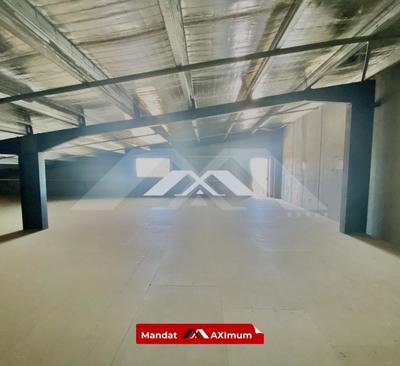 Bureau - 150 m² - 1 pièce