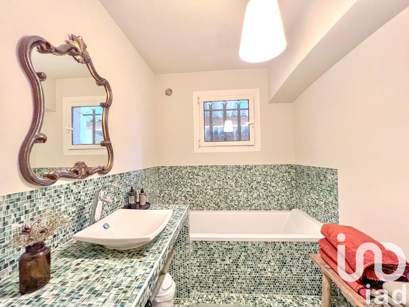 Maison - 182 m² - 7 pièces