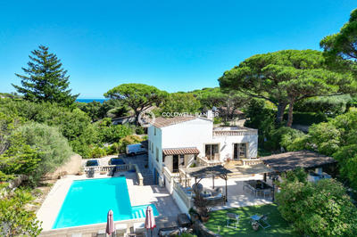 Villa - 206 m² - 6 pièces