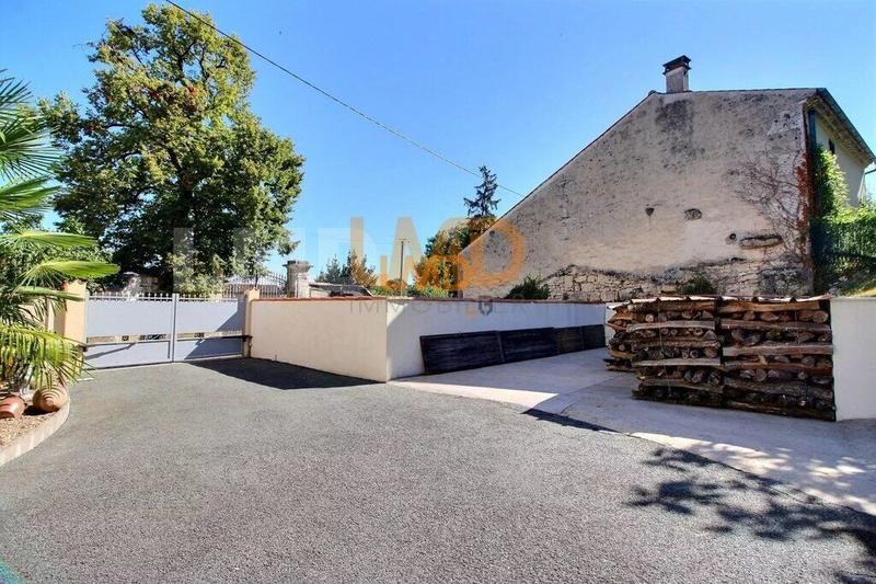 Maison de village - 96 m² - 4 pièces