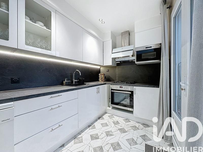 Maison - 80 m² - 4 pièces