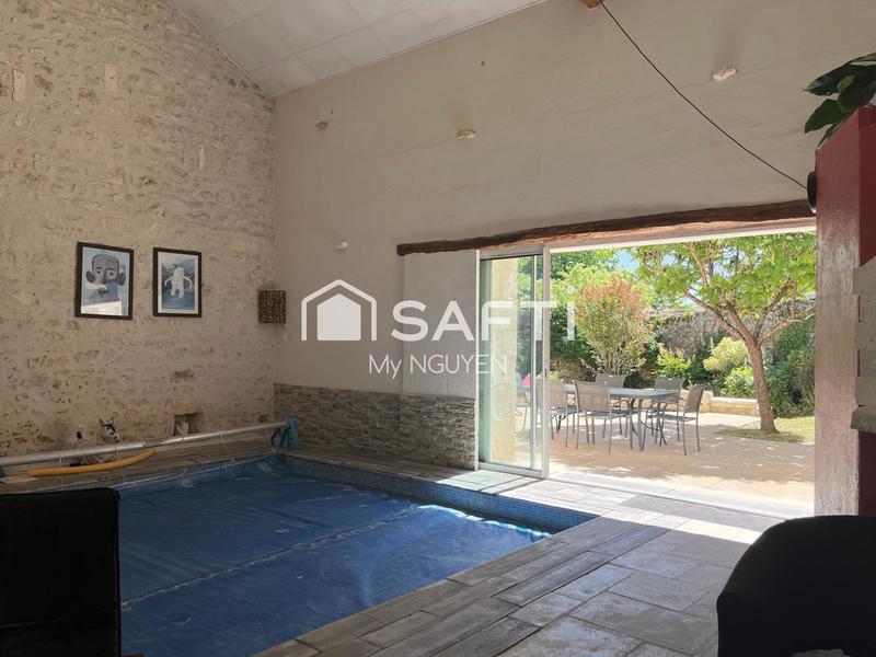 Maison - 235 m² - 8 pièces