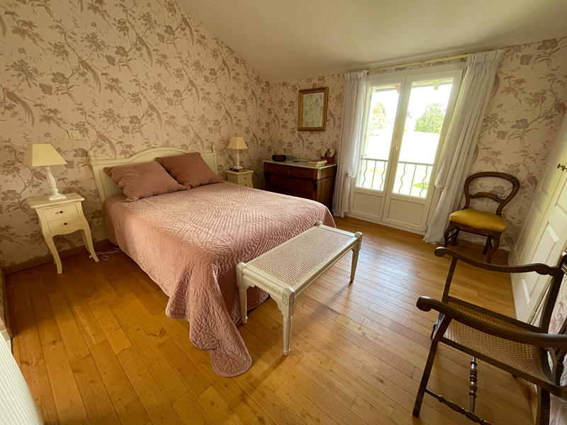 Maison - 185 m² - 7 pièces