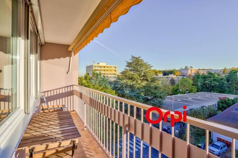 Appartement - 84 m² - 4 pièces