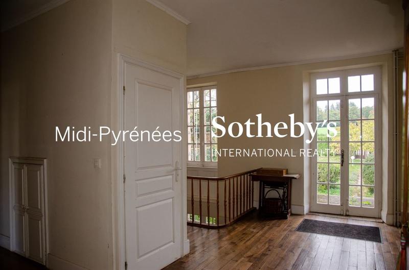 Maison de maîtres - 510 m² - 20 pièces