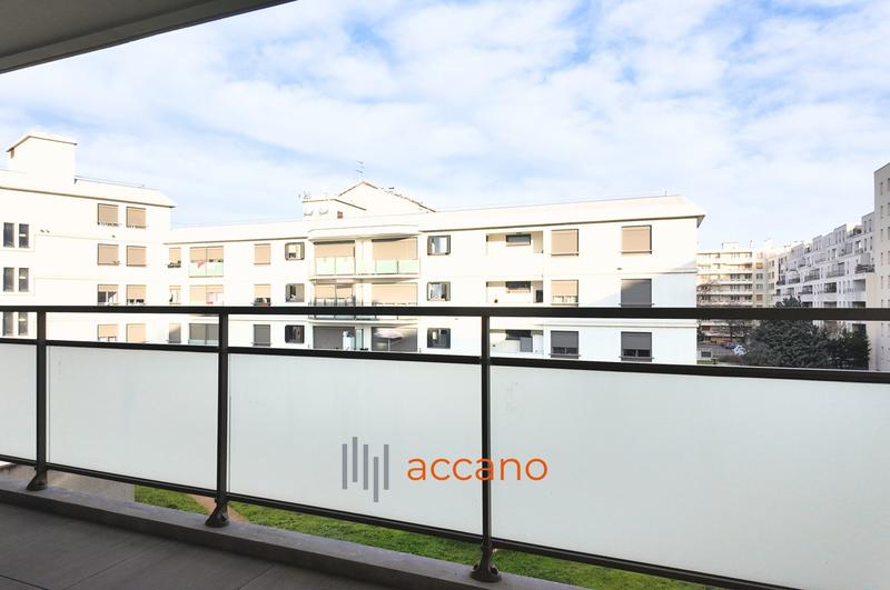 Appartement - 94 m² - 4 pièces