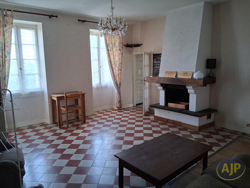 Maison - 150 m² - 7 pièces