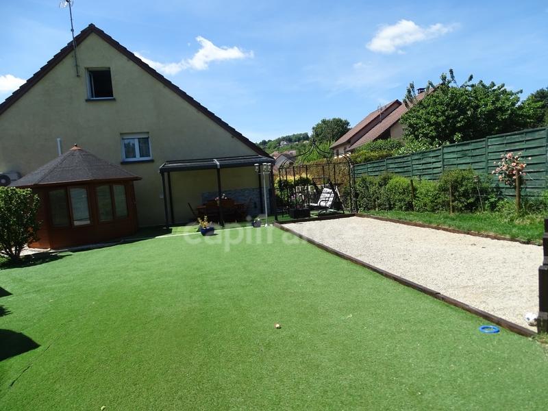 Maison - 222 m² - 8 pièces