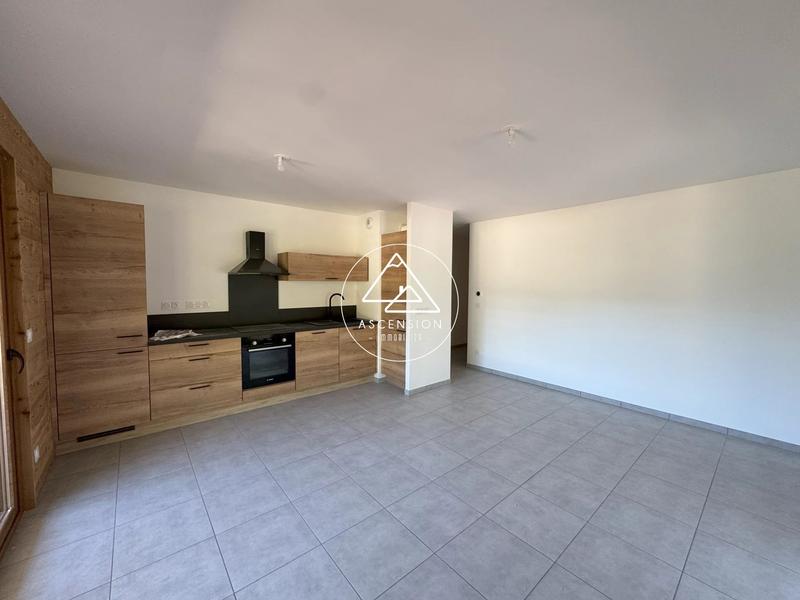 Appartement - 76 m² - 3 pièces