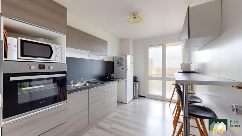 Appartement - 83 m² - 4 pièces