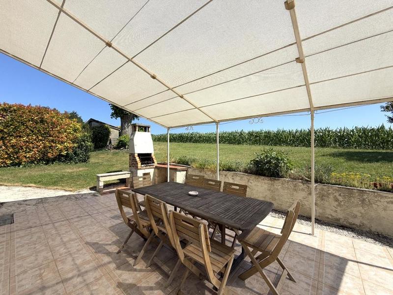 Maison - 314 m² - 10 pièces