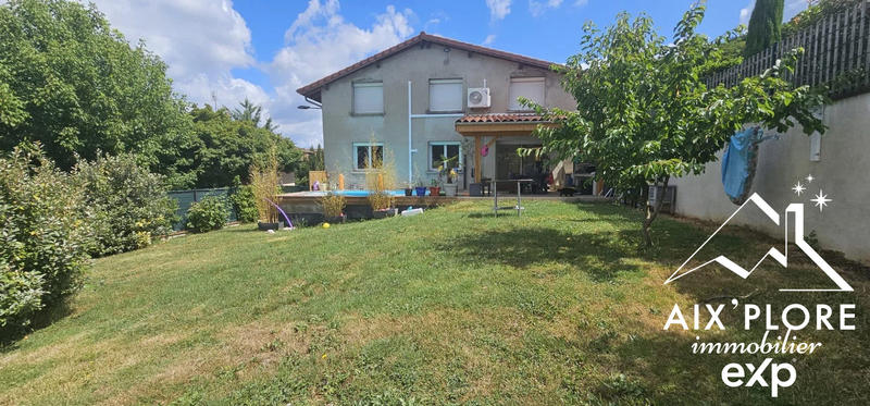 Maison - 210 m² - 7 pièces