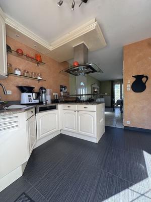 Maison - 88 m² - 4 pièces