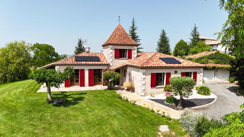 Maison - 160 m² - 6 pièces