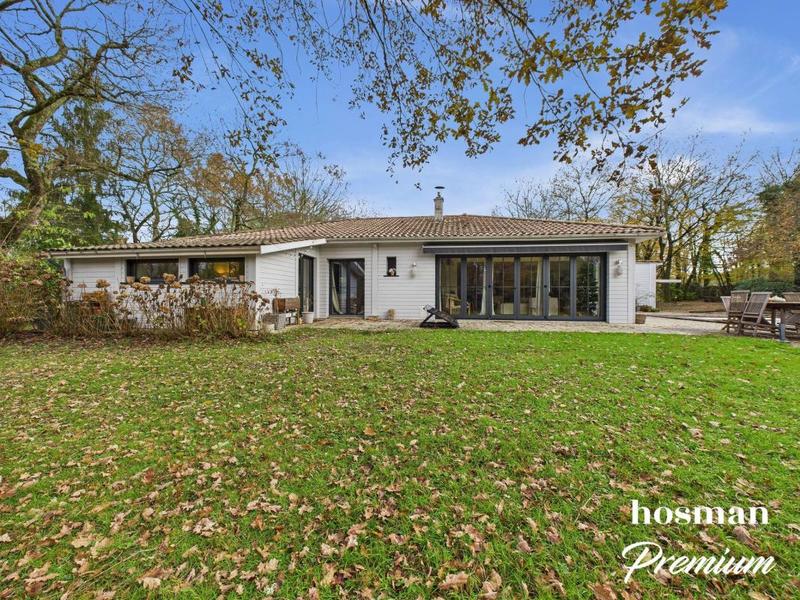 Maison - 180 m² - 6 pièces