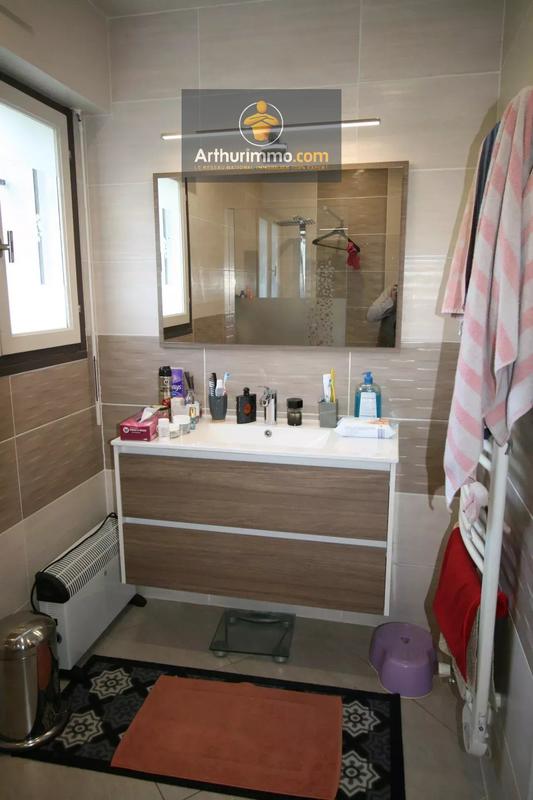 Maison - 99 m² - 4 pièces