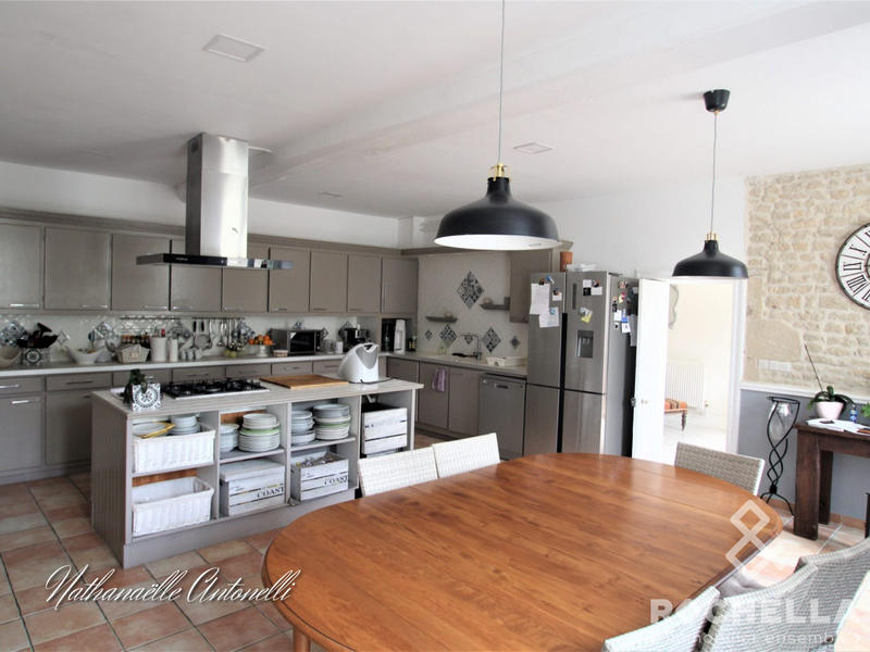 Maison ancienne - 532 m² - 19 pièces