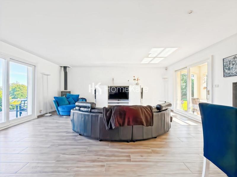 Maison - 140 m² - 5 pièces