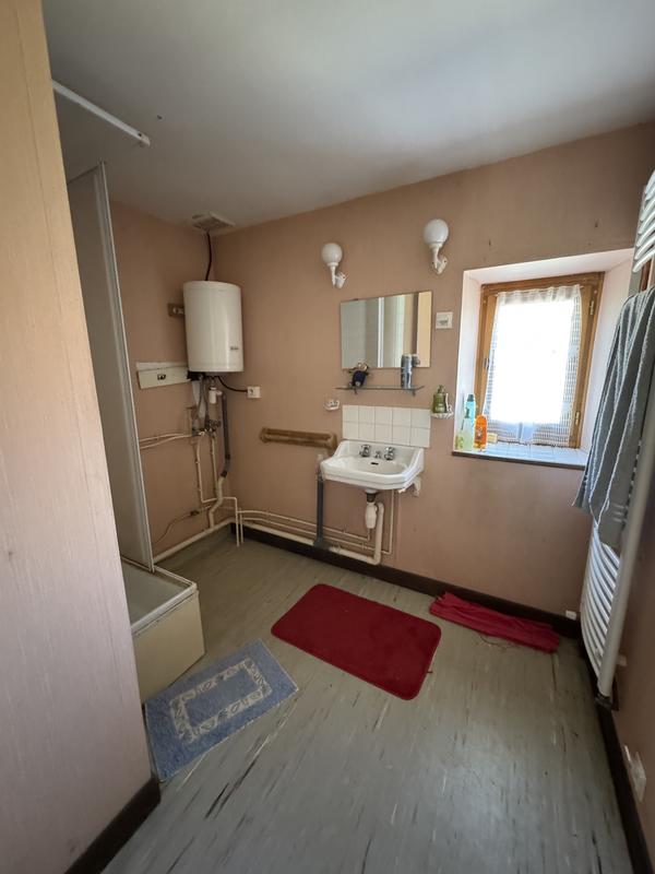 Maison en pierre - 185 m² - 10 pièces