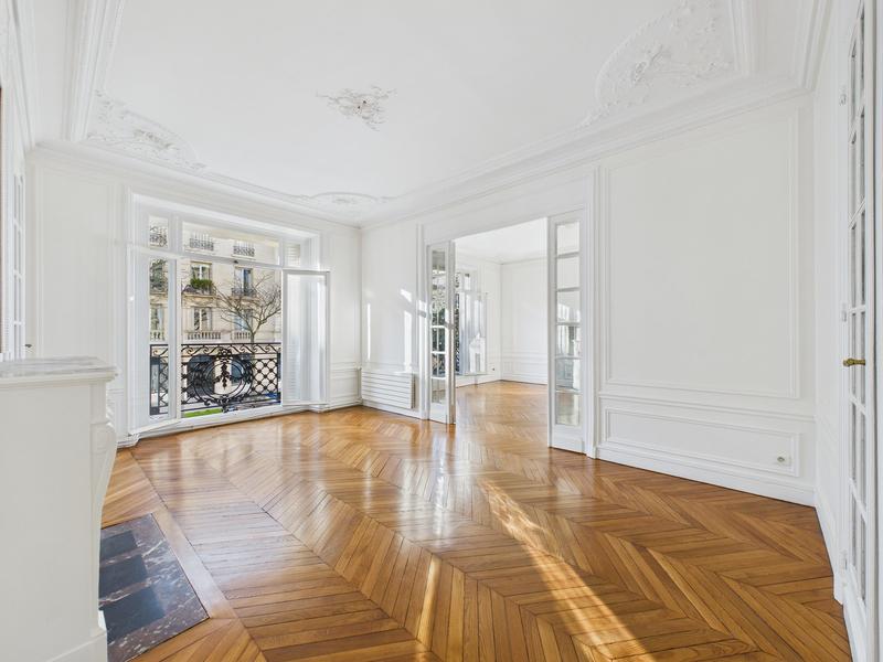 Appartement - 142 m² - 5 pièces