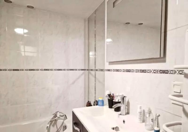 Maison - 439 m² - 6 pièces