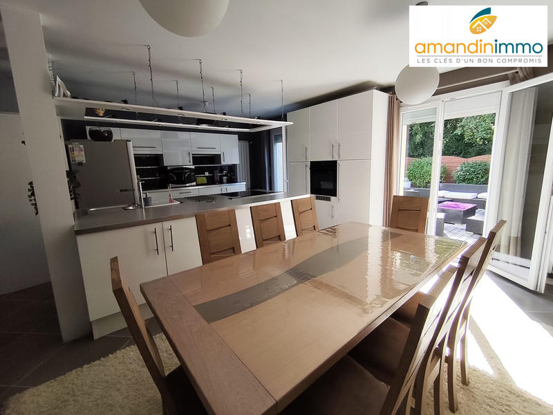 Maison - 125 m² - 7 pièces