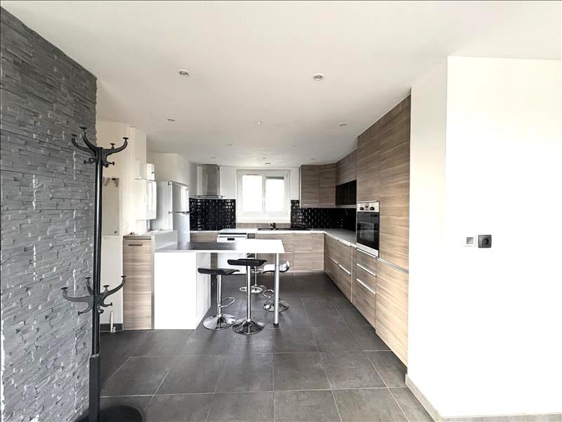 Appartement - 93 m² - 4 pièces