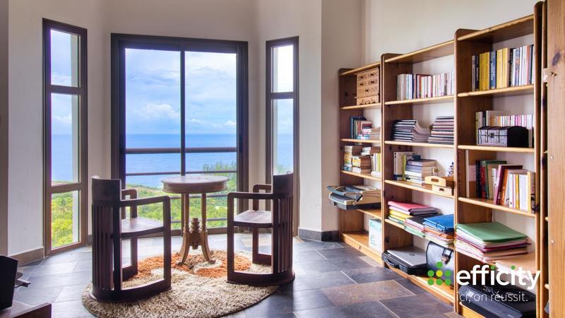 Maison - 410 m² - 8 pièces